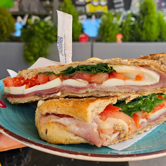 Prosciutto toast sandwich